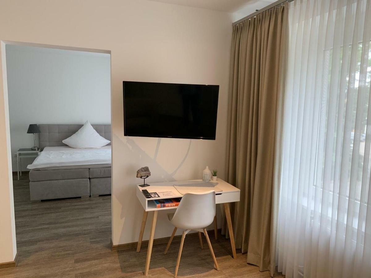 Hotel Und Apartment Garni Eurode Live Herzogenrath Exteriör bild